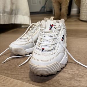 White Fila Tennis Shoes Women's 7.5